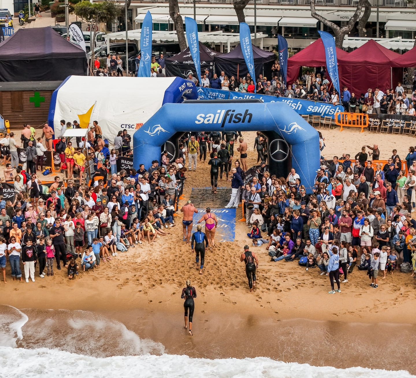 Radikal ocean52 2024: Una festa inoblidable de la natació en aigües obertes